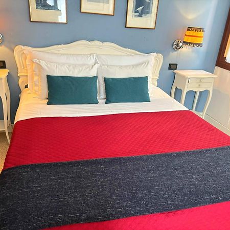 Ca' Fontanea Bed & Breakfast Venesia Bagian luar foto